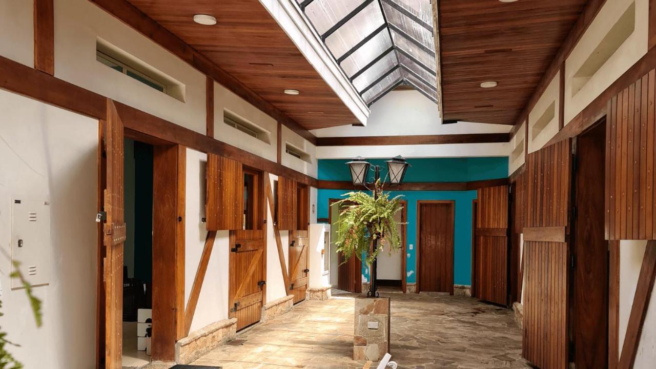 Apartamento Duplex Luxo Com Piscina Aquecida, Lareira E Wifi Campos do Jordão