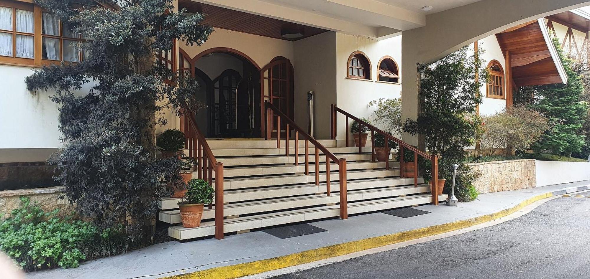 Apartamento Duplex Luxo Com Piscina Aquecida, Lareira E Wifi Campos do Jordão
